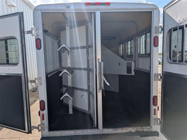 2003 NA 3 HORSE GOOSENECK Gooseneck