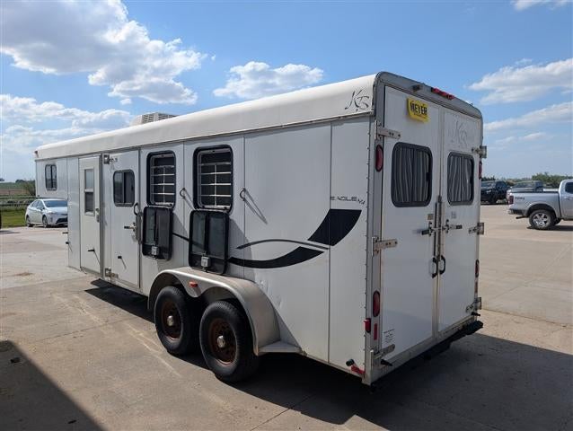 2003 NA 3 HORSE GOOSENECK Gooseneck