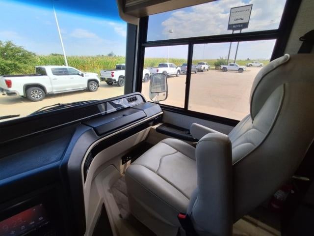 2022 Ford F-53 Motorhome Stripped C Alante