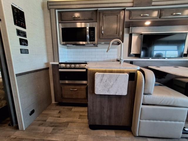 2022 Ford F-53 Motorhome Stripped C Alante
