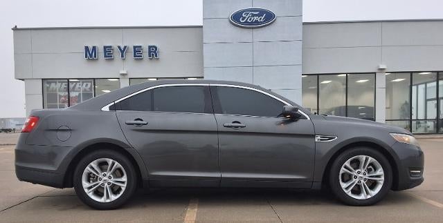 2015 Ford Taurus SEL