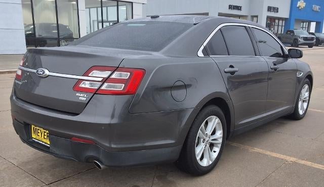 2015 Ford Taurus SEL