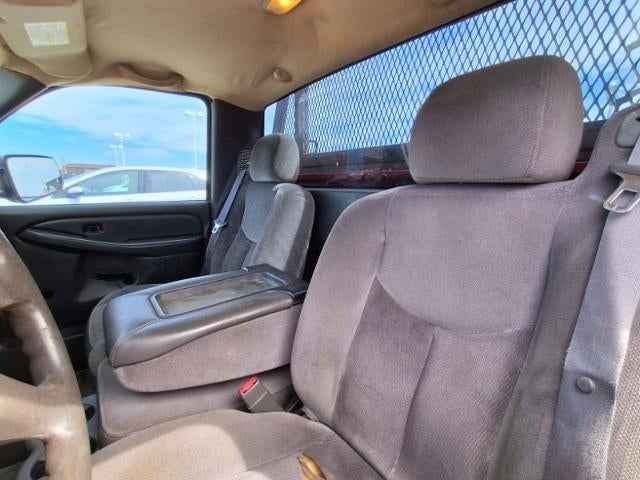 2006 GMC Sierra 3500 HD Chassis Cab SL