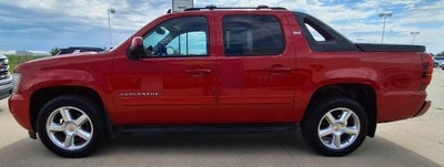 2011 Chevrolet Avalanche LS