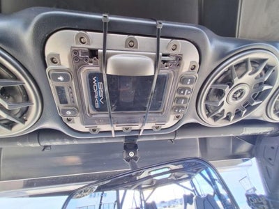 2018 NA COMMANDER 800R Base