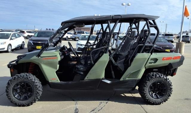 2018 NA COMMANDER 800R Base