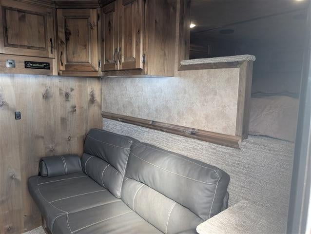 2024 TRAI SIERRA LQ 3-HORSE 10X10 Gooseneck