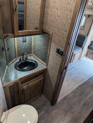 2024 TRAI SIERRA LQ 3-HORSE 10X10 Gooseneck