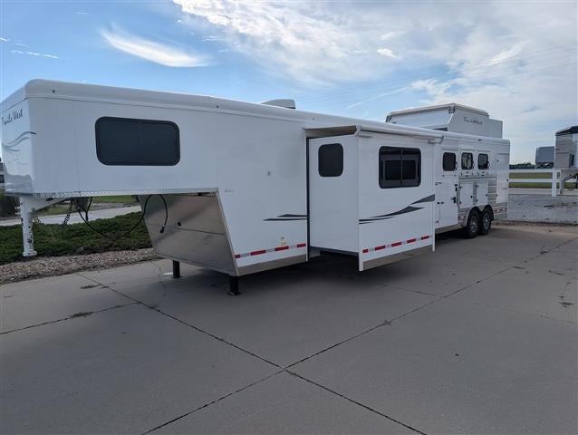 2024 TRAI SIERRA LQ 3-HORSE 10X10 Gooseneck